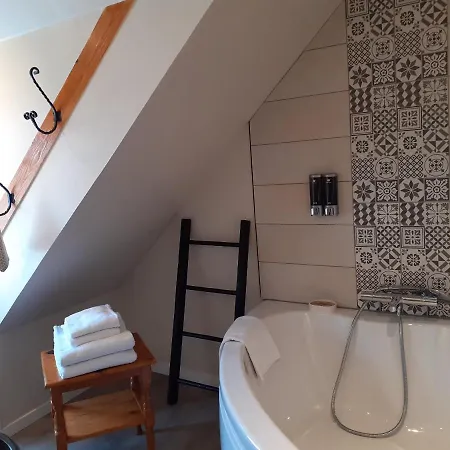 Charmes En Le Charme Authentique Bed & Breakfast Montlucon
