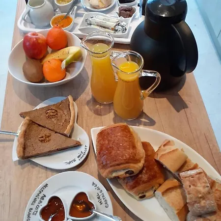 Couette-café Charmes En Le Charme Authentique *